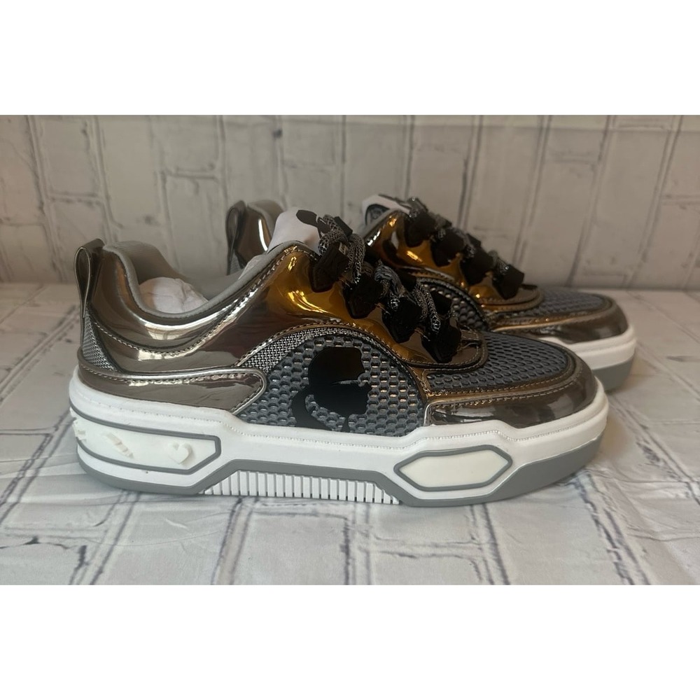 *NEW* KARL LAGERFELD PARIS Women's Colden Lace-Up Sneakers Size 5 Pewter